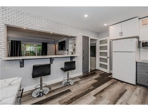 75 Jackson Avenue, Kitchener, ON - Indoor Photo Showing Kitchen