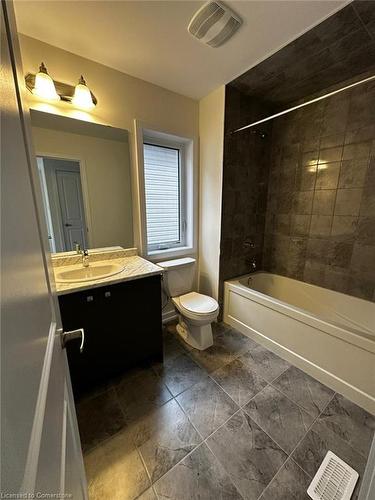 69 Moss Drive, Cambridge, ON - Indoor Photo Showing Bathroom