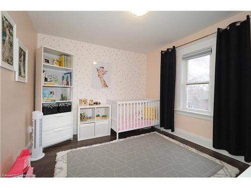 134 Brubacher Street, Kitchener, ON - Indoor Photo Showing Bedroom