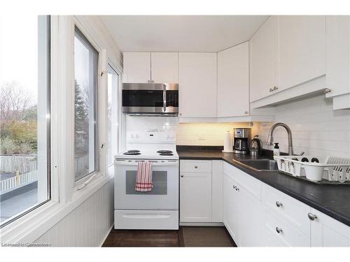 134 Brubacher Street, Kitchener, ON - Indoor Photo Showing Kitchen