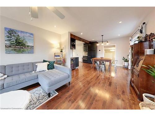 134 Brubacher Street, Kitchener, ON - Indoor Photo Showing Living Room