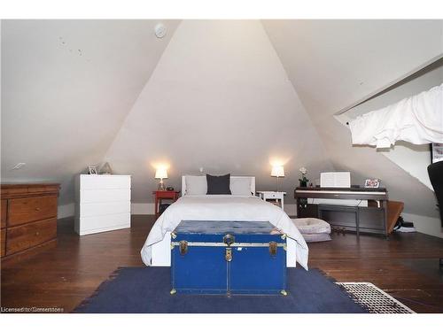 134 Brubacher Street, Kitchener, ON - Indoor Photo Showing Bedroom