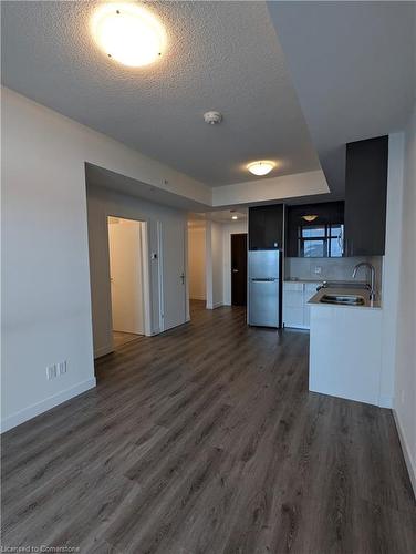 2710-60 Frederick Street, Kitchener, ON - Indoor Photo Showing Kitchen