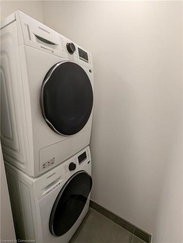 2710-60 Frederick Street, Kitchener, ON - Indoor Photo Showing Laundry Room