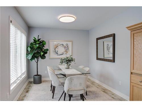 276 South Leaksdale Circle, London, ON - Indoor Photo Showing Dining Room