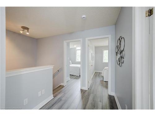 276 South Leaksdale Circle, London, ON - Indoor Photo Showing Other Room