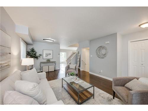 276 South Leaksdale Circle, London, ON - Indoor Photo Showing Living Room