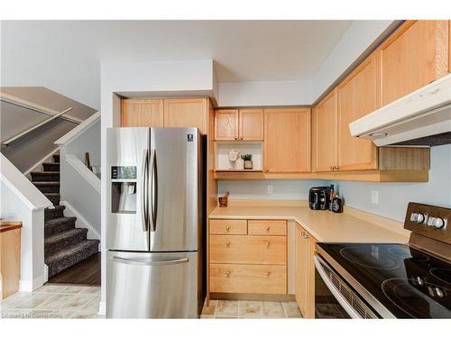 276 South Leaksdale Circle, London, ON - Indoor Photo Showing Kitchen