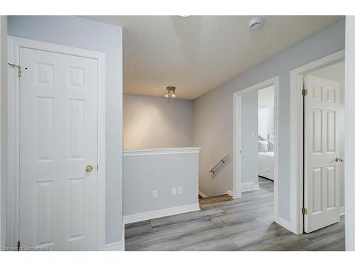 276 South Leaksdale Circle, London, ON - Indoor Photo Showing Other Room