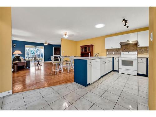 34 Balsam Trail, Port Rowan, ON - Indoor Photo Showing Kitchen