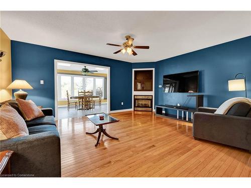 34 Balsam Trail, Port Rowan, ON - Indoor Photo Showing Living Room