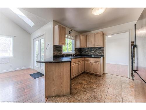 526 Westfield Drive, Waterloo, ON - Indoor Photo Showing Kitchen