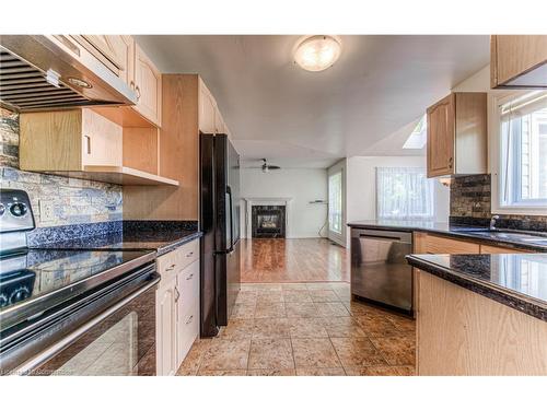 526 Westfield Drive, Waterloo, ON - Indoor Photo Showing Kitchen With Stainless Steel Kitchen With Double Sink