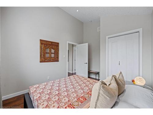 173 Carson Drive, Kitchener, ON - Indoor Photo Showing Bedroom