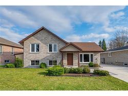 173 Carson Drive  Kitchener, ON N2B 2Z3