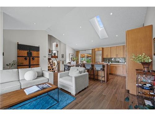 173 Carson Drive, Kitchener, ON - Indoor Photo Showing Living Room