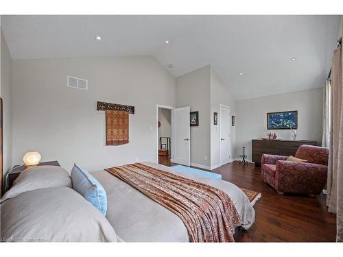 173 Carson Drive, Kitchener, ON - Indoor Photo Showing Bedroom