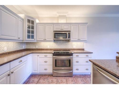 144-20 Isherwood Avenue, Cambridge, ON - Indoor Photo Showing Kitchen