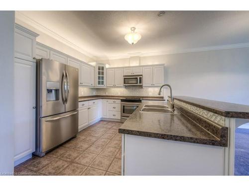 144-20 Isherwood Avenue, Cambridge, ON - Indoor Photo Showing Kitchen With Double Sink