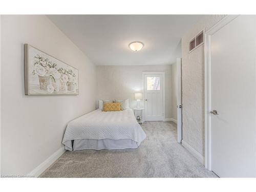 35 Guelph Street, Kitchener, ON - Indoor Photo Showing Bedroom