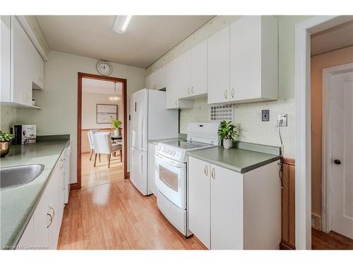 1443 Wrigley Road, Ayr, ON - Indoor Photo Showing Kitchen