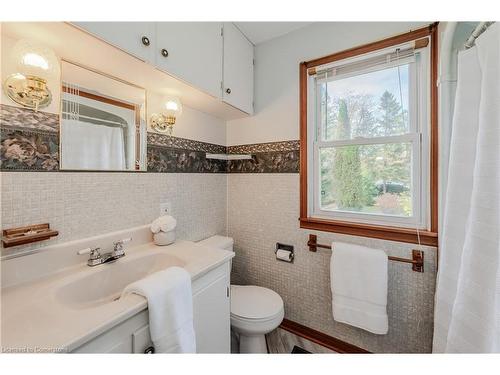 1443 Wrigley Road, Ayr, ON - Indoor Photo Showing Bathroom