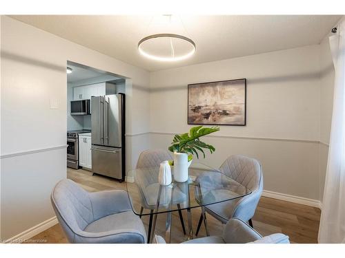 3-279 Sandowne Drive, Waterloo, ON - Indoor Photo Showing Dining Room