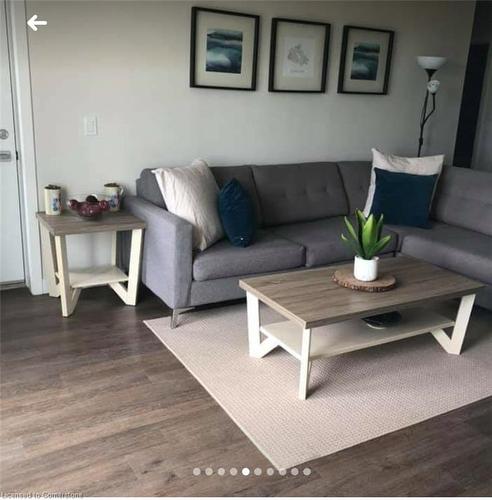 204-175 Commonwealth Street, Kitchener, ON - Indoor Photo Showing Living Room