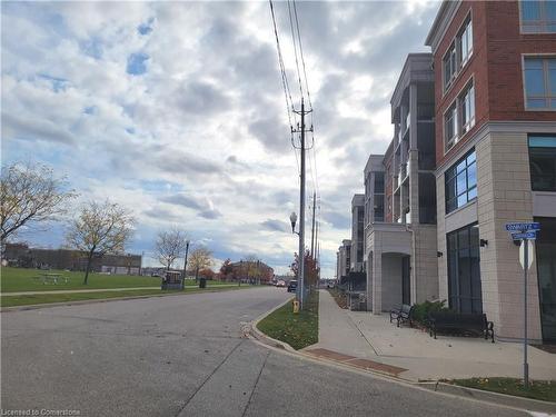 204-175 Commonwealth Street, Kitchener, ON - Outdoor