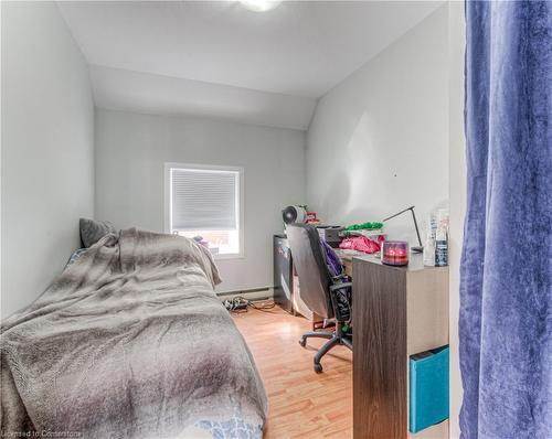 22 Ezra Avenue, Waterloo, ON - Indoor Photo Showing Bedroom