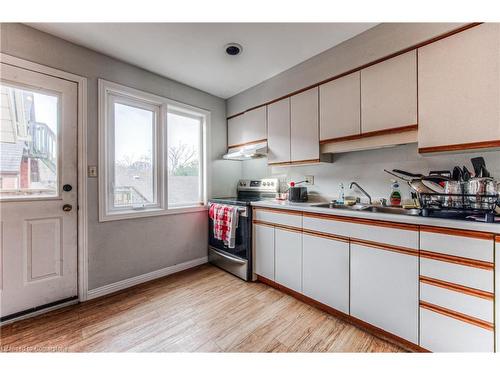 22 Ezra Avenue, Waterloo, ON - Indoor Photo Showing Kitchen With Double Sink