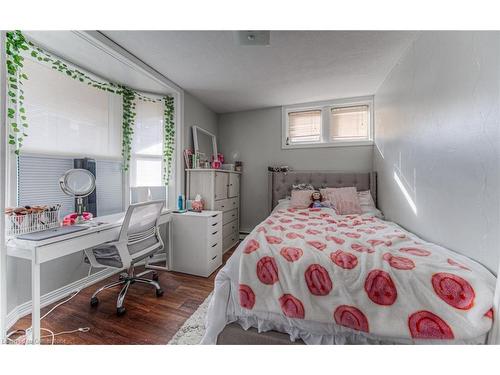 22 Ezra Avenue, Waterloo, ON - Indoor Photo Showing Bedroom