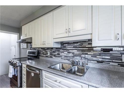 141 Avondale Road, Cambridge, ON - Indoor Photo Showing Kitchen With Double Sink