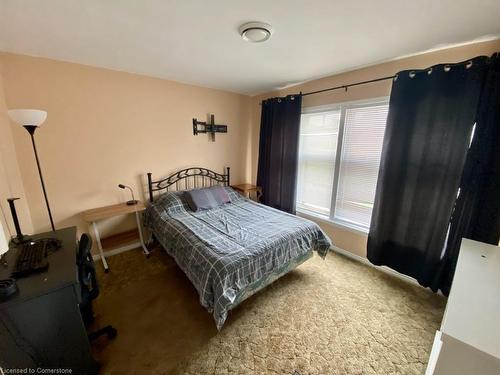 51 Cedar Street N, Kitchener, ON - Indoor Photo Showing Bedroom