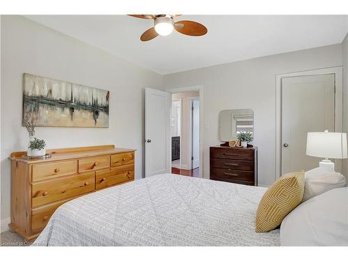 51 Southmoor Drive, Kitchener, ON - Indoor Photo Showing Bedroom