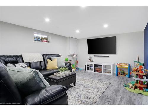 51 Southmoor Drive, Kitchener, ON - Indoor Photo Showing Other Room