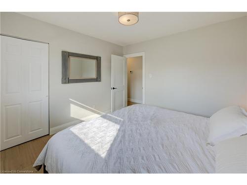 151 Ellis Crescent S, Waterloo, ON - Indoor Photo Showing Bedroom