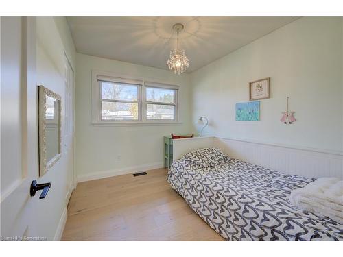 151 Ellis Crescent S, Waterloo, ON - Indoor Photo Showing Bedroom