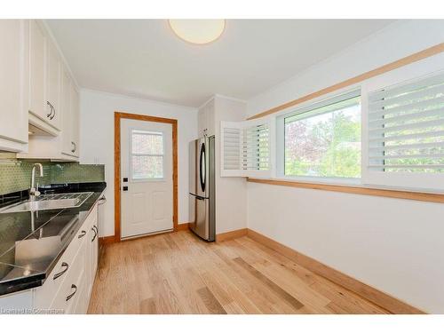 123 Dover Street, Waterloo, ON - Indoor Photo Showing Kitchen With Double Sink