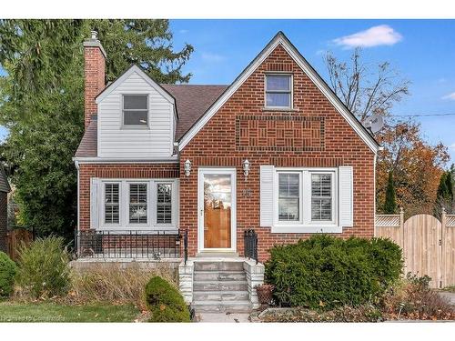 15 Parkside Drive, Brantford, ON - Outdoor With Facade