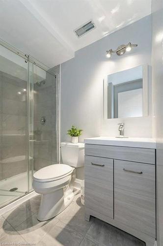 41 Ridgeway Crescent, Kitchener, ON - Indoor Photo Showing Bathroom