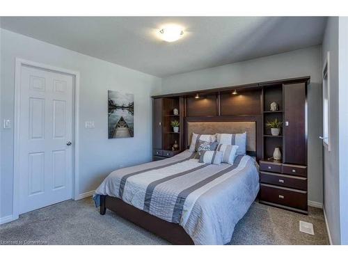 96 Eliza Avenue, Kitchener, ON - Indoor Photo Showing Bedroom