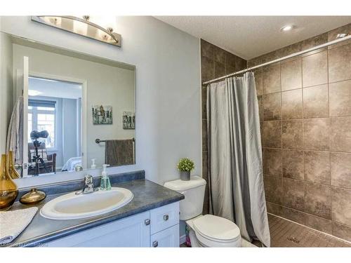 96 Eliza Avenue, Kitchener, ON - Indoor Photo Showing Bathroom