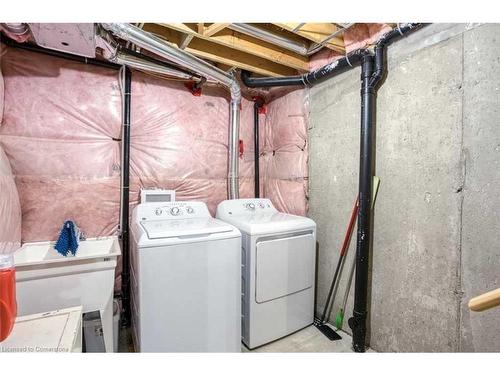 96 Eliza Avenue, Kitchener, ON - Indoor Photo Showing Laundry Room