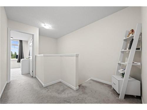 40 Eliza Avenue, Kitchener, ON - Indoor Photo Showing Other Room