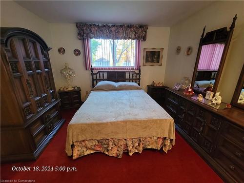 111 Riverbank Drive N, Cambridge, ON - Indoor Photo Showing Bedroom