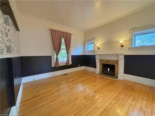 42A-40-42 Blenheim Road, Cambridge, ON - Indoor With Fireplace