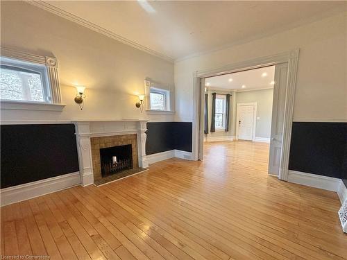 42A-40-42 Blenheim Road, Cambridge, ON - Indoor Photo Showing Living Room With Fireplace