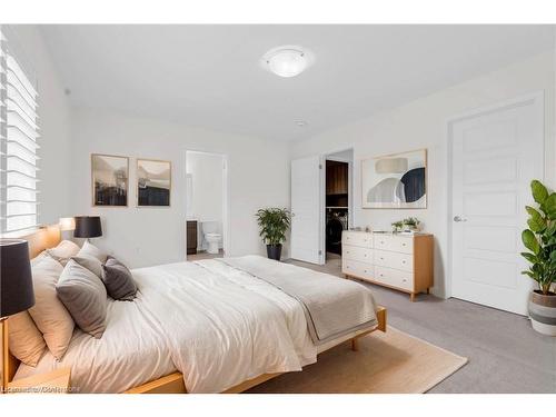 403 Equestrian Way, Cambridge, ON - Indoor Photo Showing Bedroom