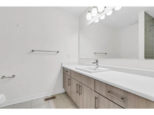 403 Equestrian Way, Cambridge, ON - Indoor Photo Showing Bathroom